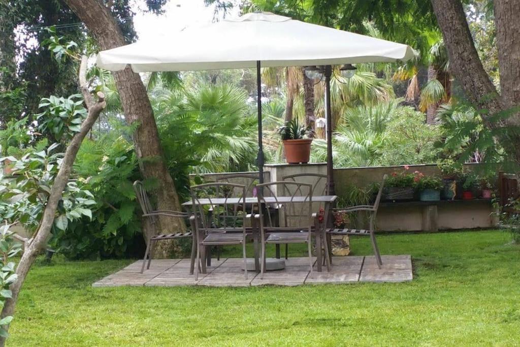 Casetta Jacaranda Genova Kültér fotó